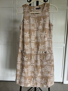 Tommy Hilfiger Tan & White Tropical Print Sleeveless Shift Dress